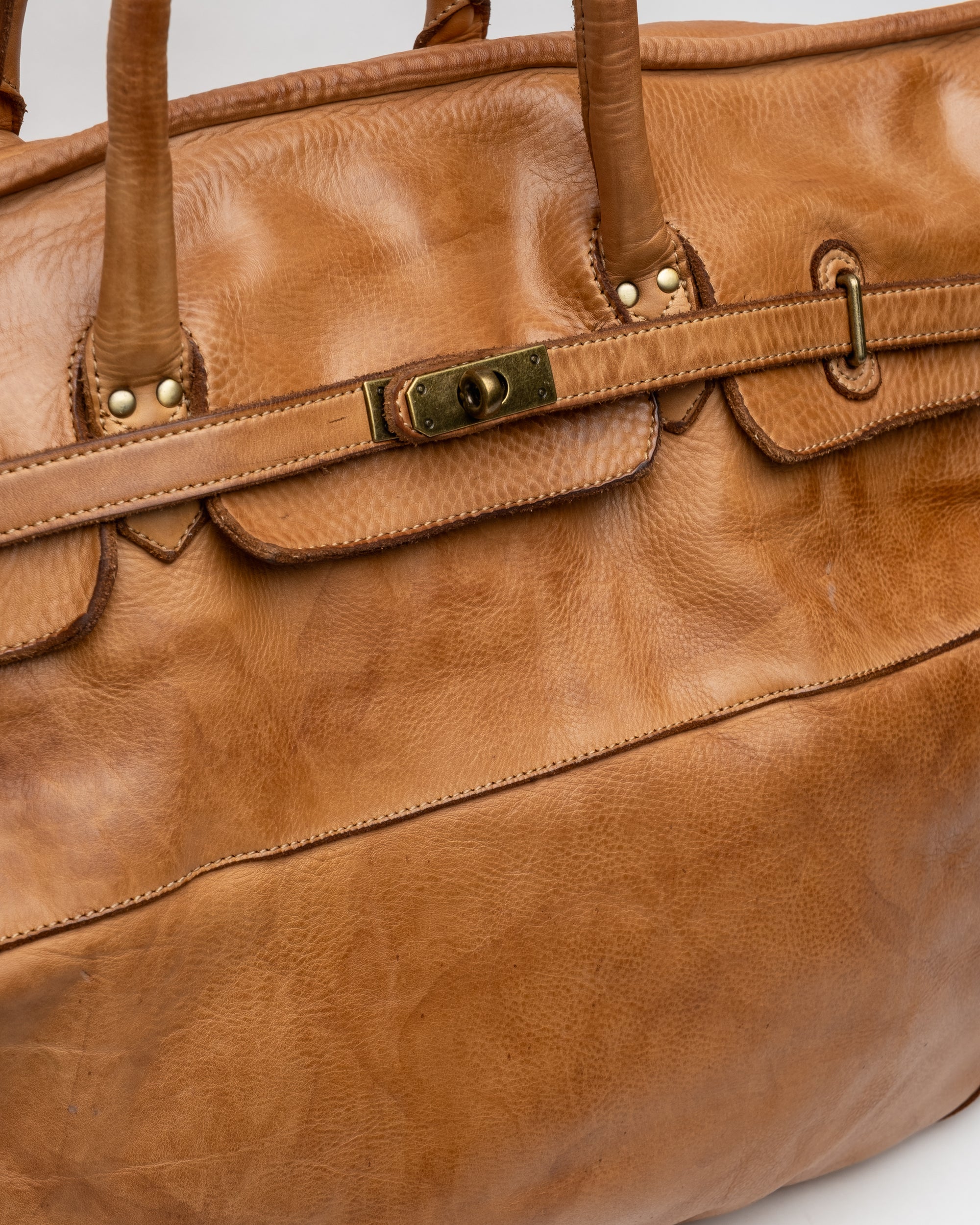Oversized Slouchy Calf-Leather Travel Tote Bag in Caramel