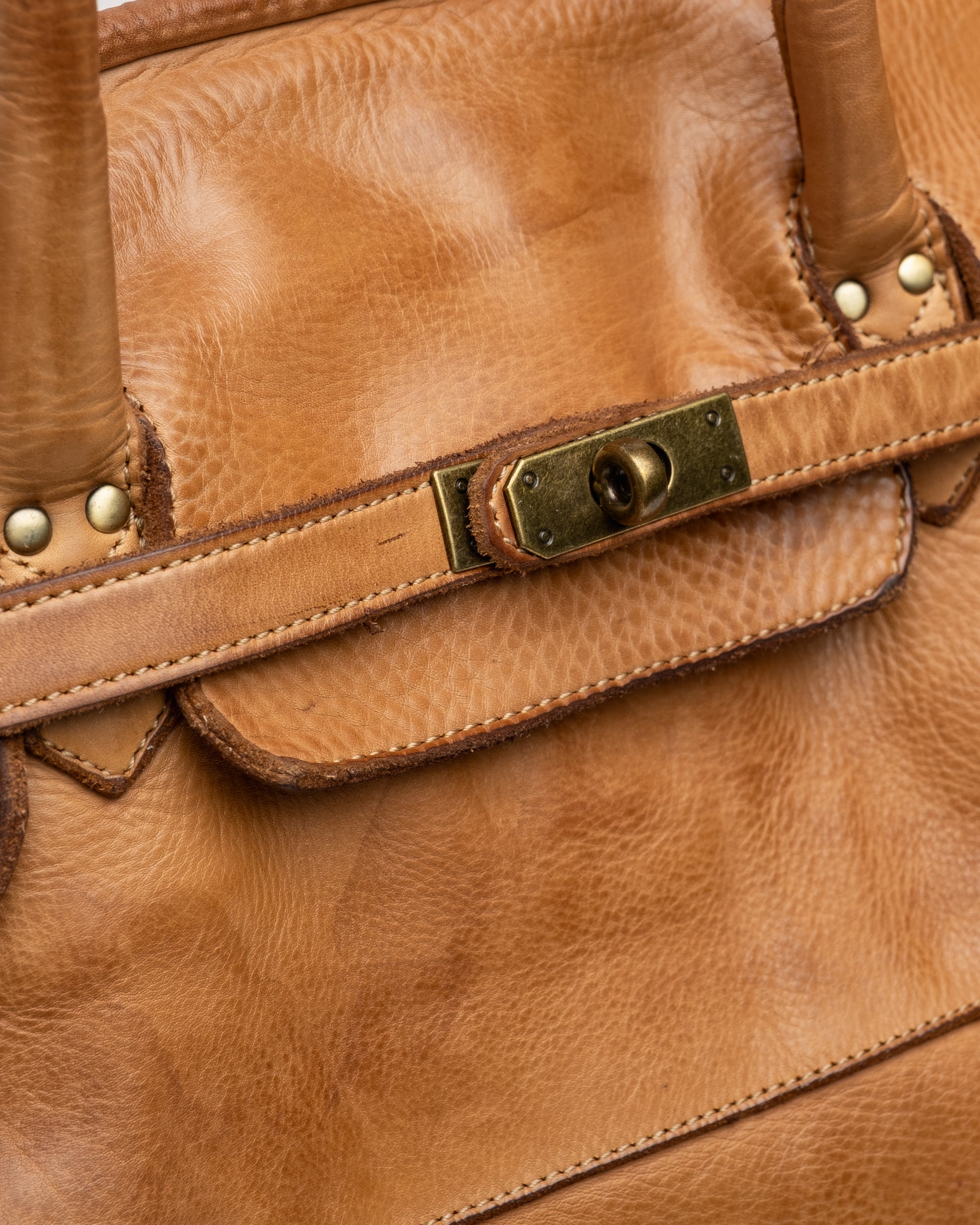 Oversized Slouchy Calf-Leather Travel Tote Bag in Caramel