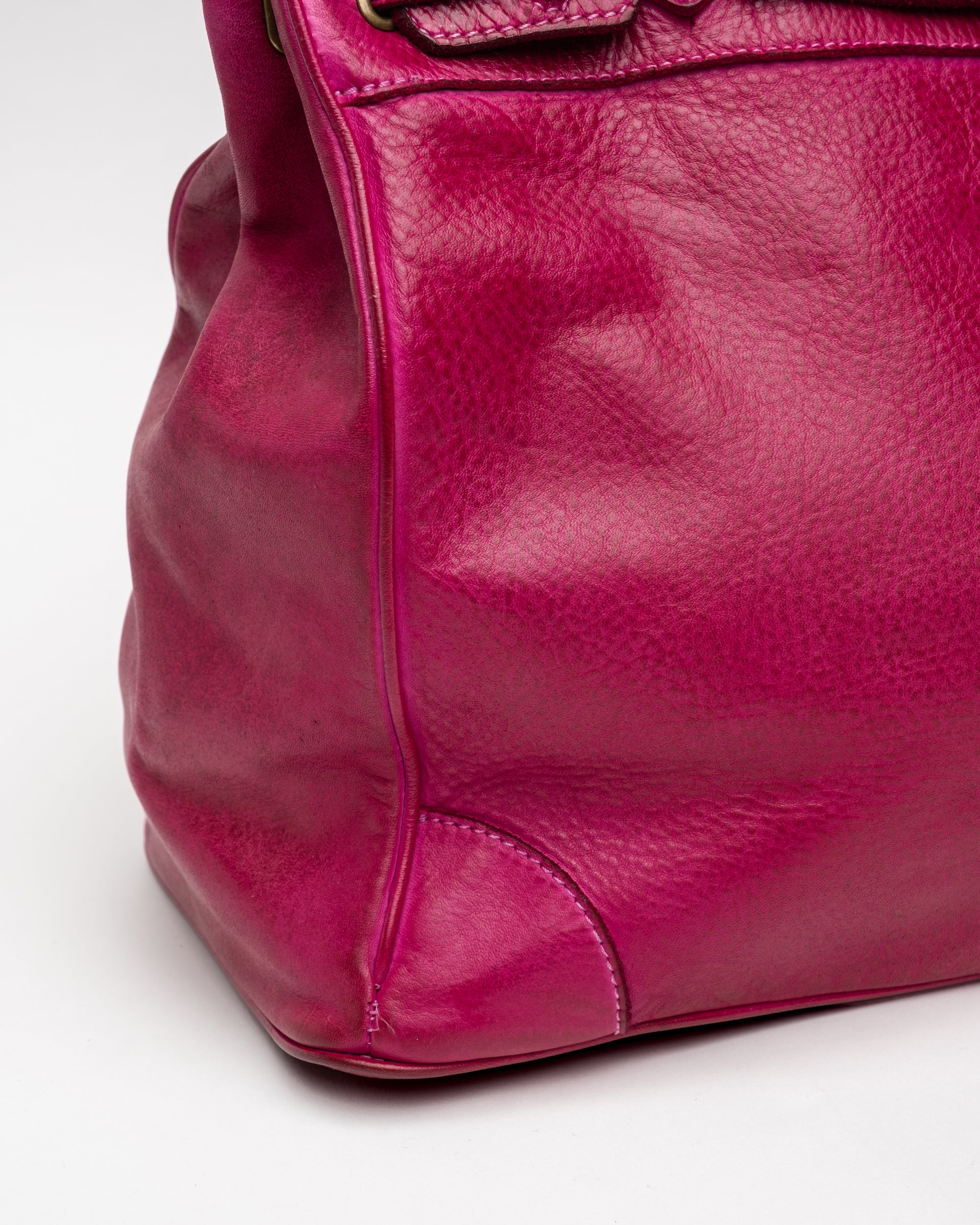 Washed Slouchy Calf-Leather Shoulder Bag in Raspberry