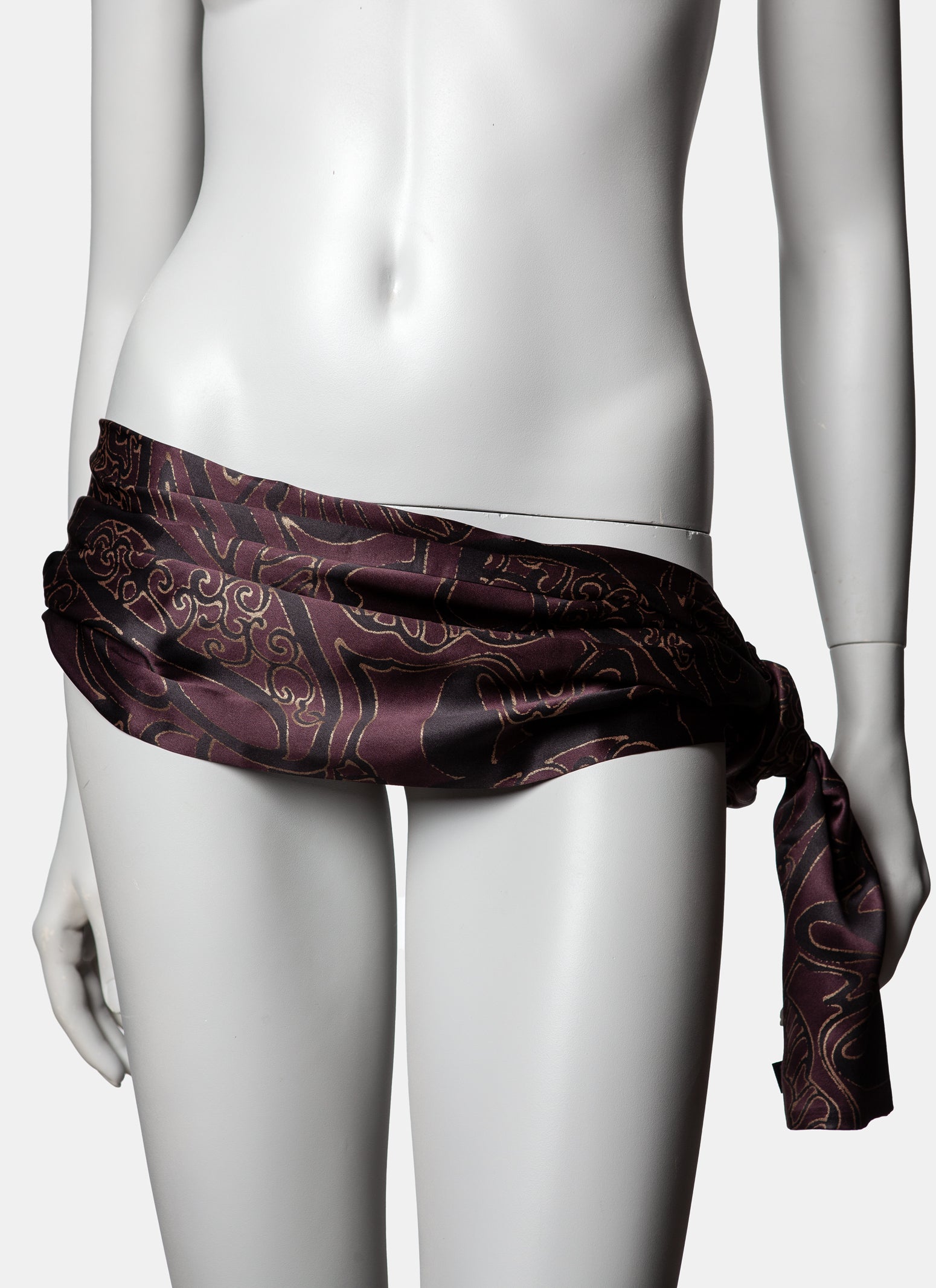 Gucci Nouveau Print Silk Scarf - C. 2000s