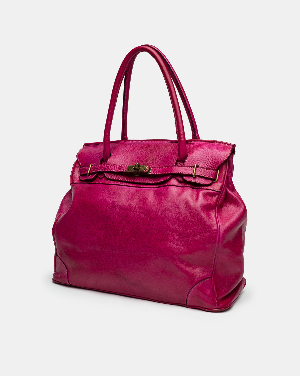 Washed Slouchy Calf-Leather Shoulder Bag in Raspberry