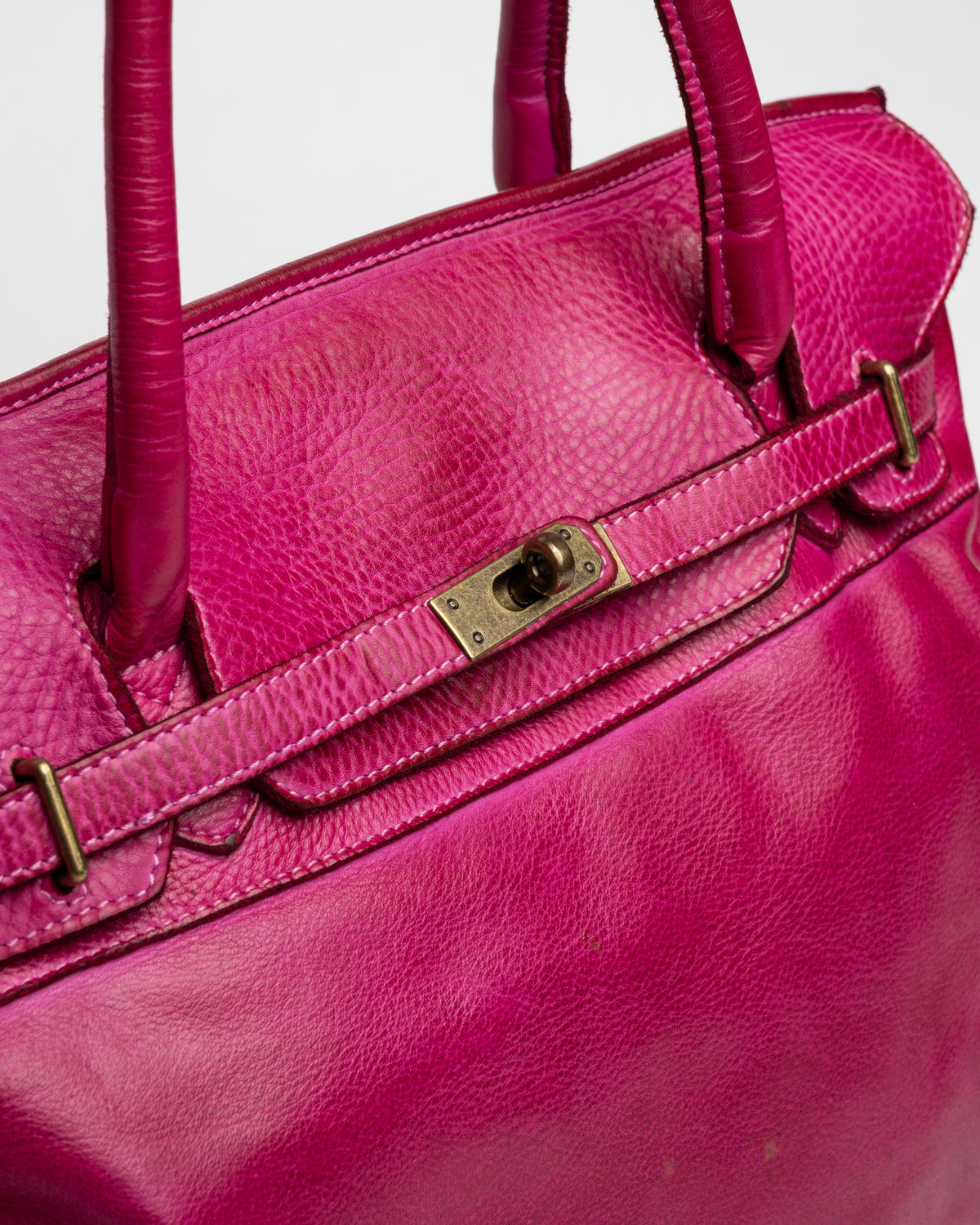 Washed Slouchy Calf-Leather Shoulder Bag in Raspberry