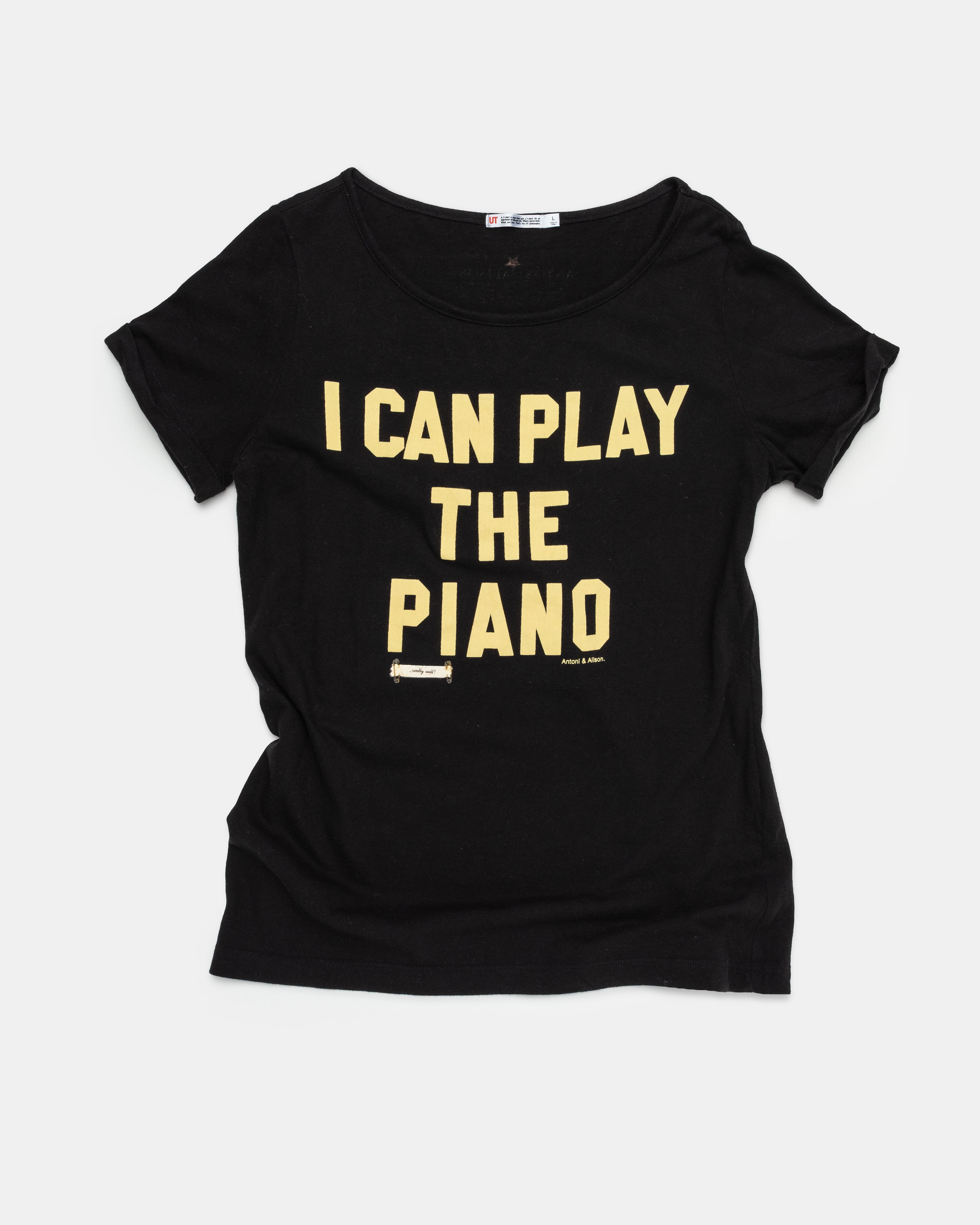 Antoni Alison - Uniqlo Piano Tee - L