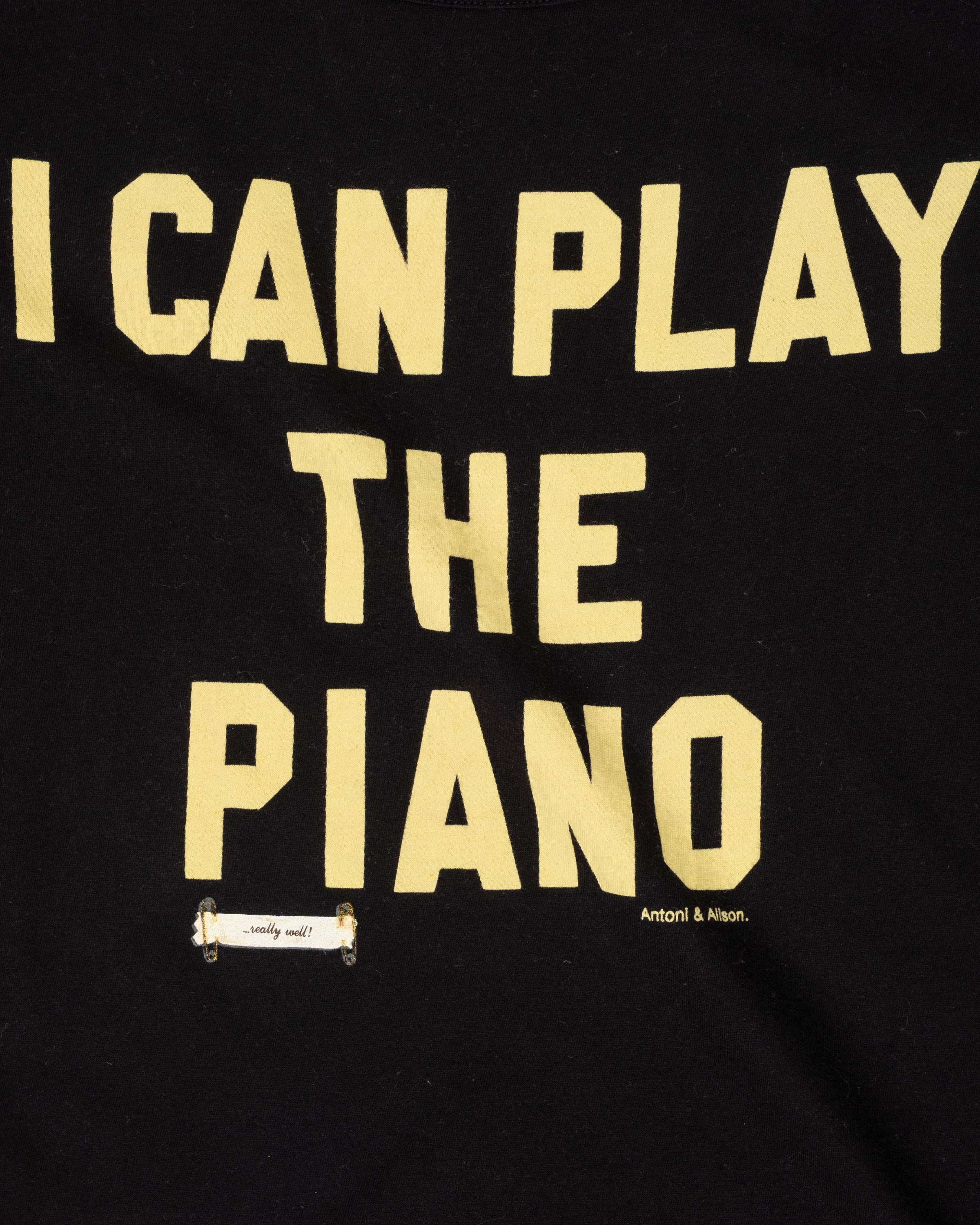 Antoni Alison - Uniqlo Piano Tee - L