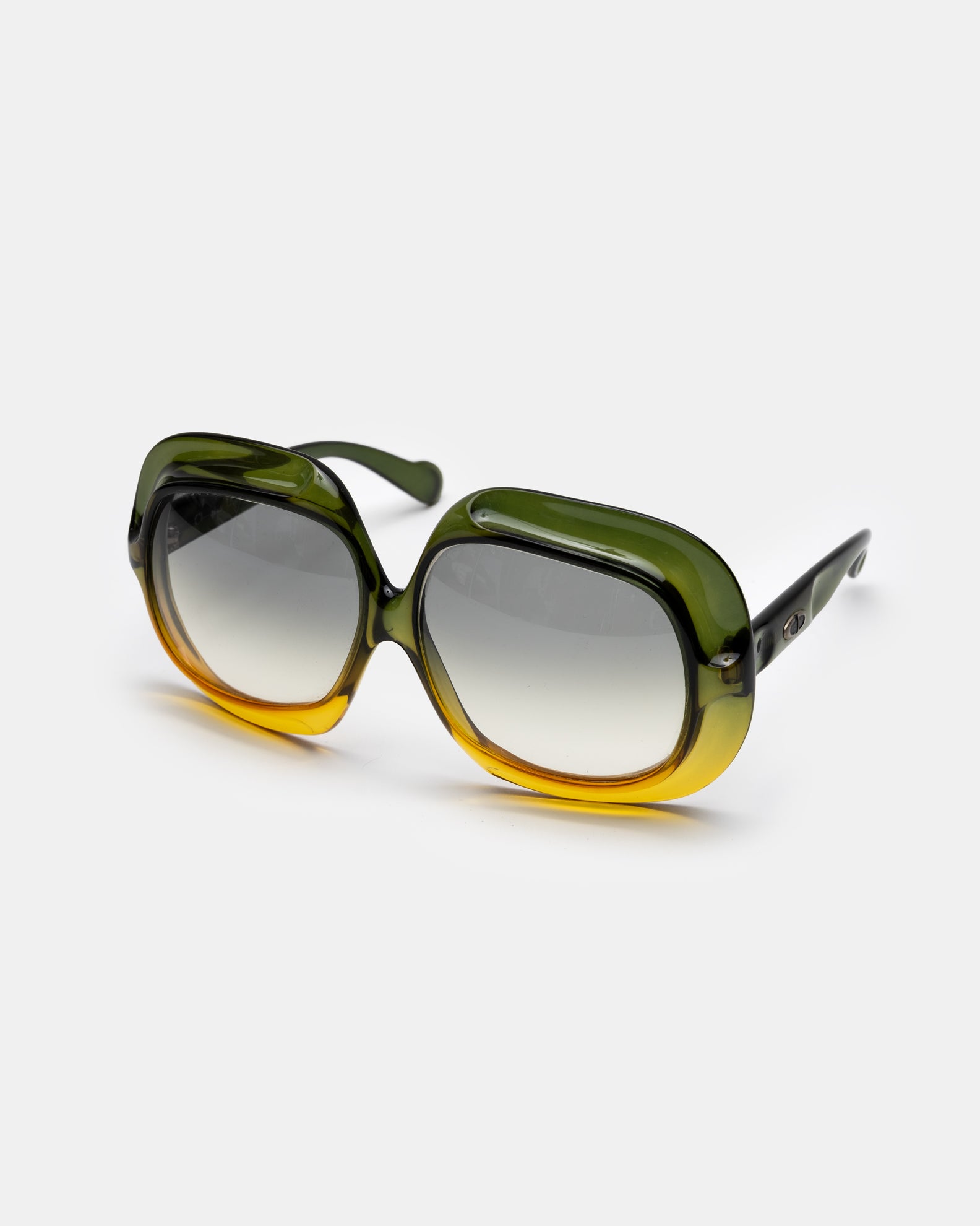 Christian Dior 130 - Oversized Gradient Sunglasses Optyl  C. 1970's
