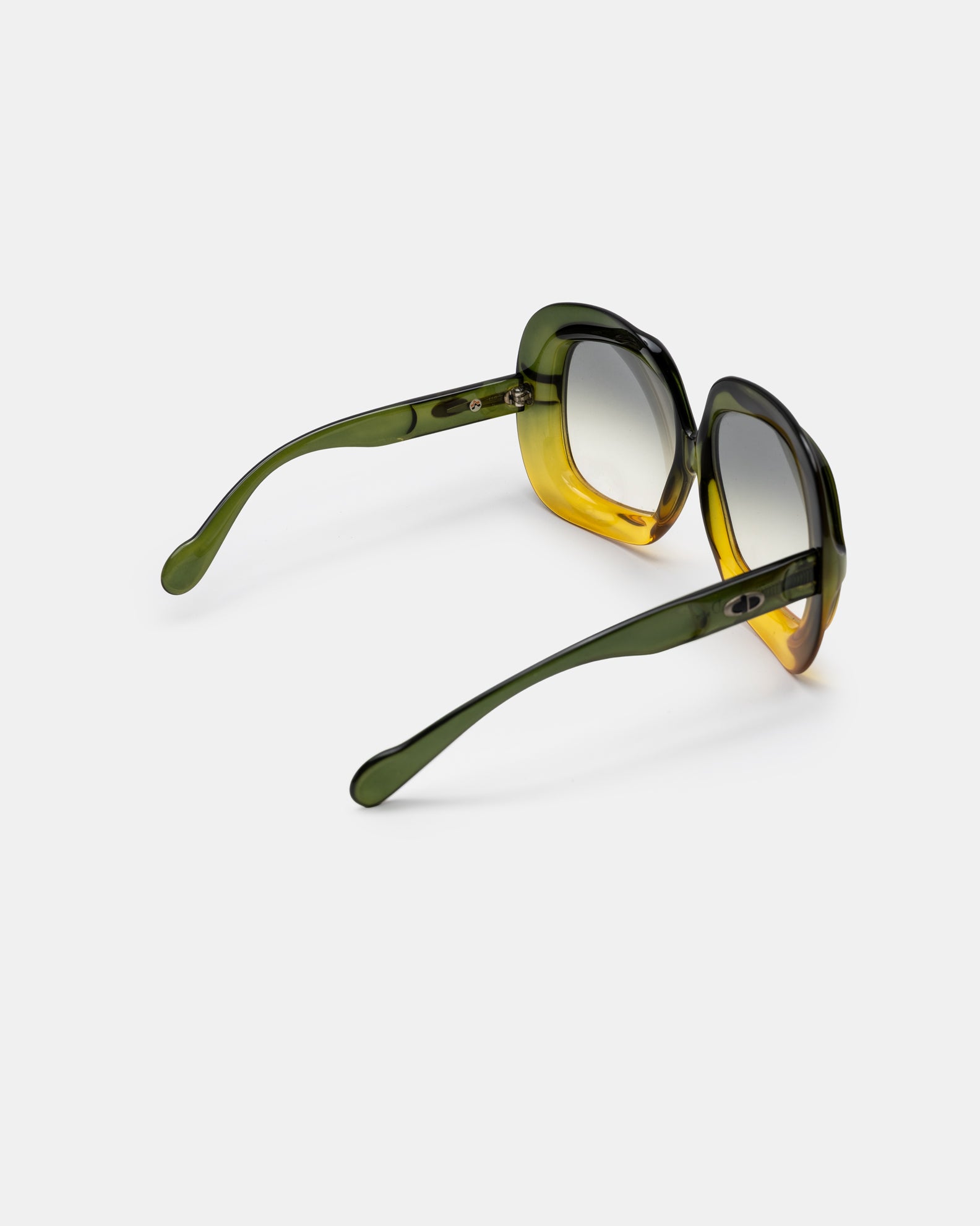 Christian Dior 130 - Oversized Gradient Sunglasses Optyl  C. 1970's